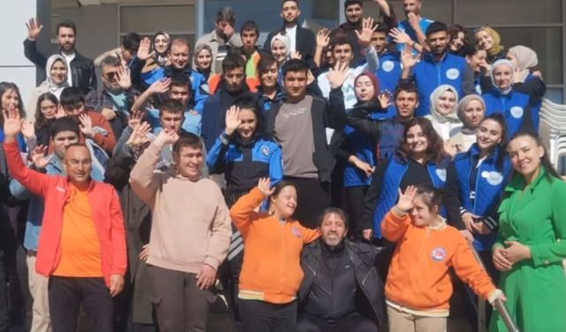 Erzincan Emniyet Müdürlüğü’nden Özel Çocuklara “Hep Birlikte Aileyiz” Etkinliği