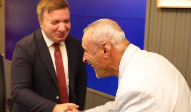 Vali Bey ve Birim Amirlerinden Tuncay’a Doğum Günü Sürprizi