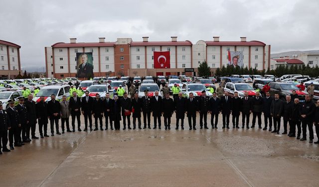 Erzincan’da Emniyet ve Jandarmaya 122 Yeni Hizmet Aracı Teslim Edildi