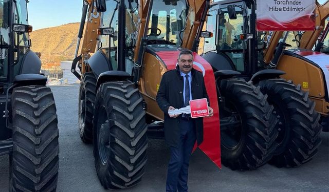 Çağlayan Belediyesi’ne Türkiye Belediyeler Birliği’nden İş Makinası Hibesi