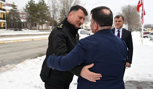 İl Emniyet Müdürü Baybaba 24 Erzincanspor'u Ziyaret Etti