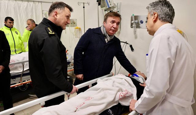 Erzincan Valisi Hamza Aydoğdu’dan Yaralı Polislere Hastane Ziyareti