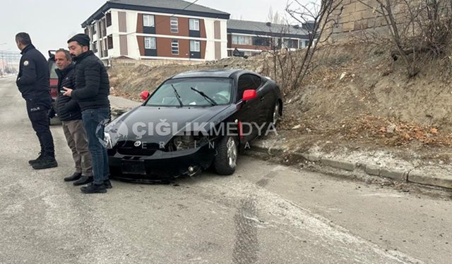 Binali Yıldırım Bulvarı’nda Kaza: Otomobil Virajda Kontrolden Çıktı