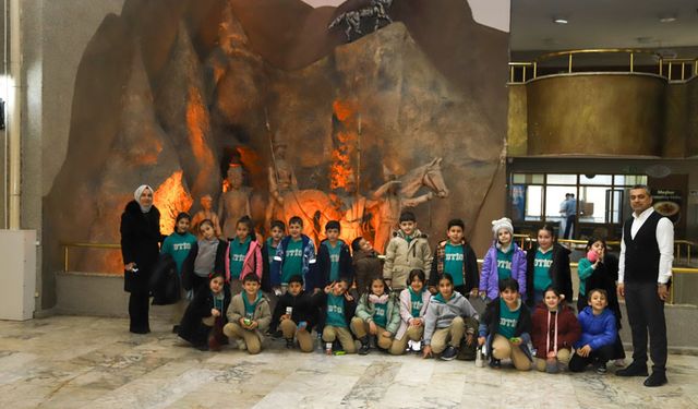 Demirkent Öğrencilerinden Erzincan Belediyesine Ziyaret