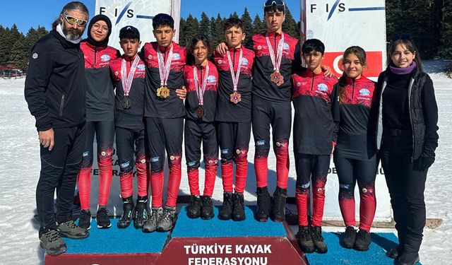 Erzincanlı Sporcular Türkiye Şampiyonası'ndan 9 Madalya ile Döndü