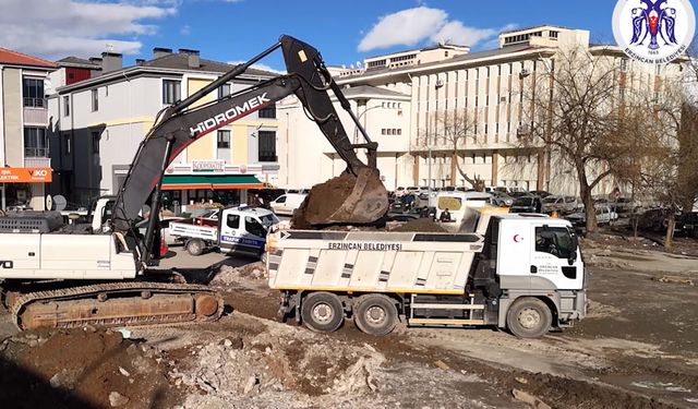 Merkez Çarşısı Kentsel Dönüşümünde Hafriyat Çalışmaları Başladı