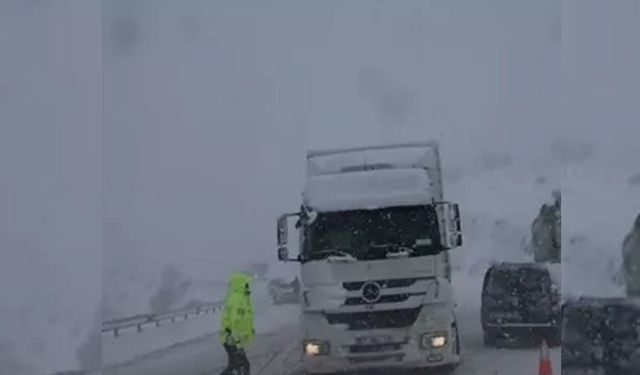 Pöske Dağı Geçidi Ağır Tonajlı Araçlara Geçici Olarak Kapatıldı