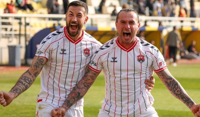 24 Erzincanspor Gol Şov Yaptı: Bucaspor’u 4-0 Mağlup Etti