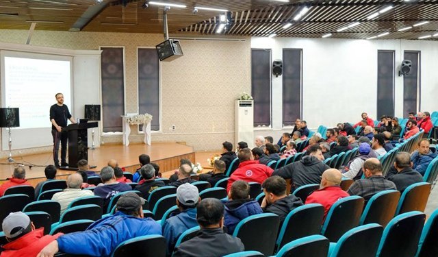 Erzincan Belediyesi Çalışanlarına İş Sağlığı ve Güvenliği Eğitimi