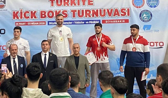 Erzincanlı Sporcu Caner Demir Türkiye Üçüncüsü Oldu