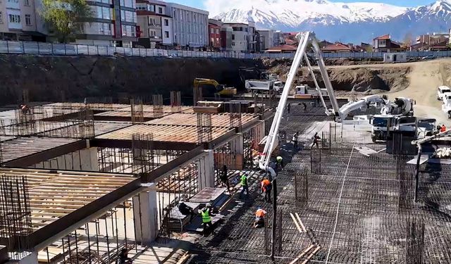 Merkez Çarşısı Kentsel Dönüşüm Projesi’nde Çalışmalar Sürüyor
