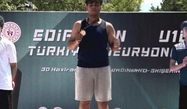 Erzincanlı Sporcu Poyraz Aslan Türkiye Şampiyonu Oldu