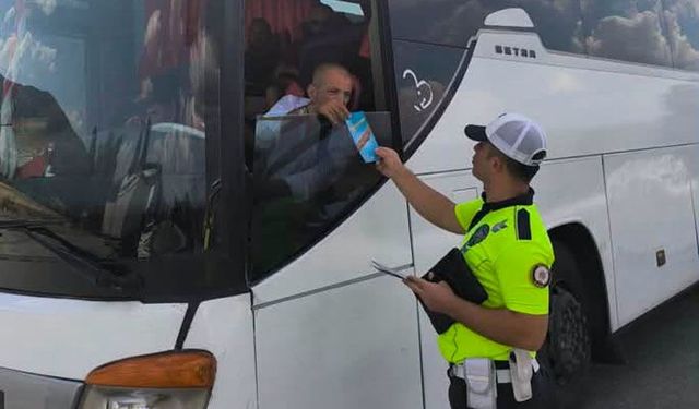 Erzincan’da 3 Bin 38 Sürücü ve Yolcu Trafik Güvenliği Konusunda Bilgilendirildi