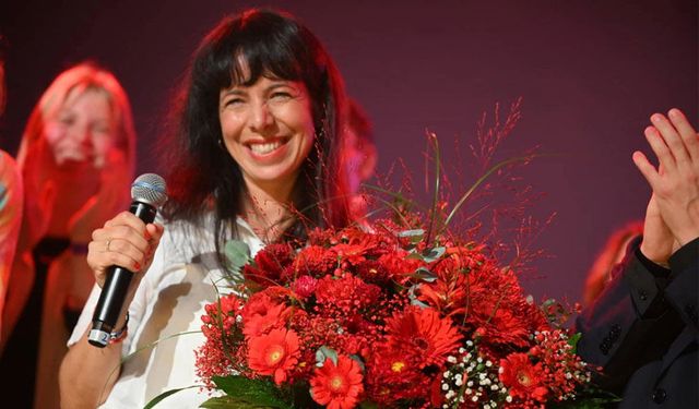 Türk Kökenli Elif Eralp’in Partisi Berlin’de Birinci Oldu