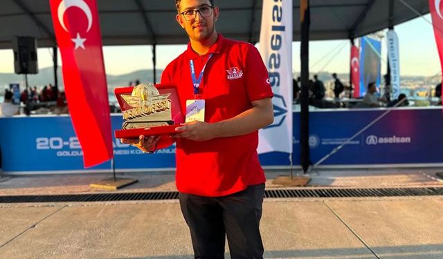 EBYÜ Öğrencisi TEKNOFEST'te Türkiye Birincisi Oldu