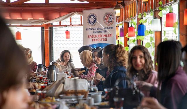 EBYÜ’lü Öğrenciler ve Hocaları Kahvaltıda Buluştu