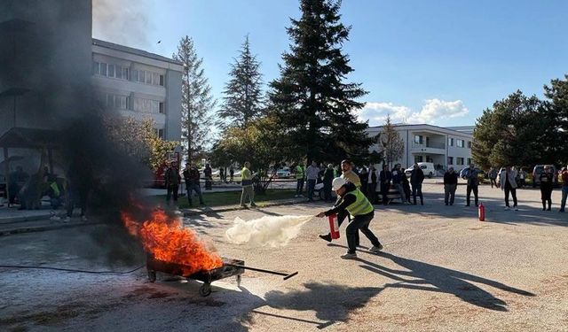 Erzincan Belediyesi’nin Yangın Güvenliği Eğitimleri Sürüyor