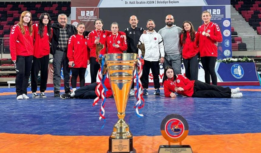 Erzincanlı Sporcular Güreş Şampiyonasına Damga Vurdu