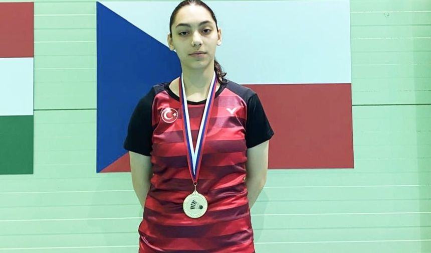 Erzincanlı Badmintoncumuz Altın Madalya Kazandı