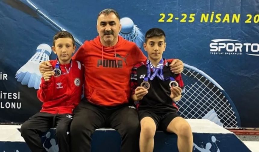 Erzincanlı Minik Badmintoncular 3 Madalyayla Döndü