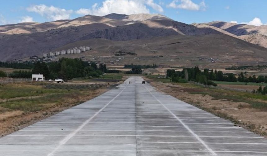 Türkiye'nin İlk İlçe Havaalanı Aktif Hale Getiriliyor