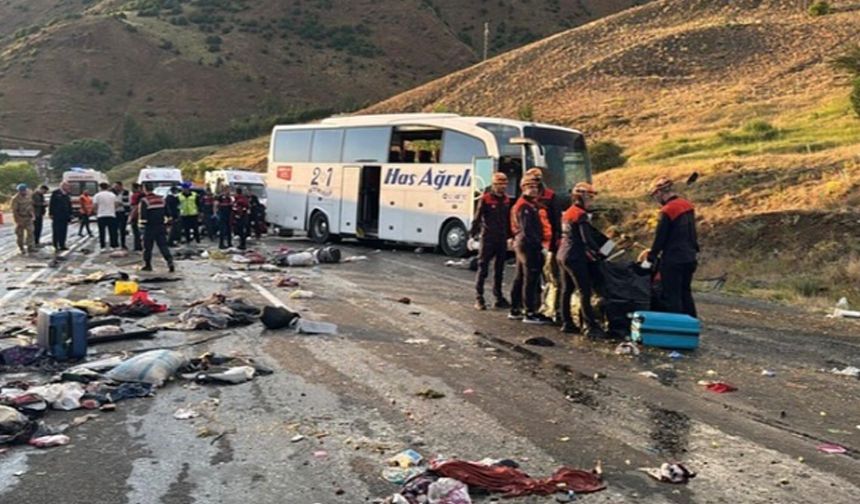 Kızıldağ'da Kaza Yapan Ağrı Otobüsünde 4 Can Kaybı