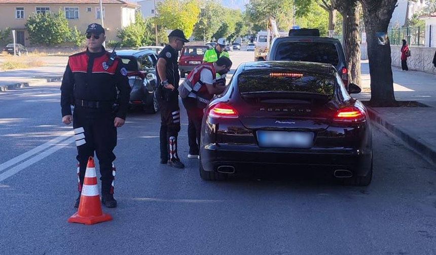 Emniyetten Okul Çevrelerinde Güvenlik Uygulaması