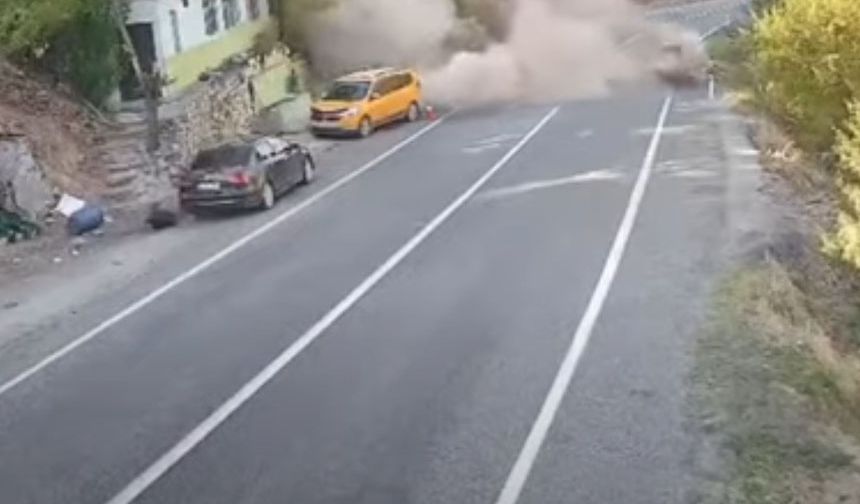 Pülümür - Erzincan Karayolunda Faciadan Dönüldü