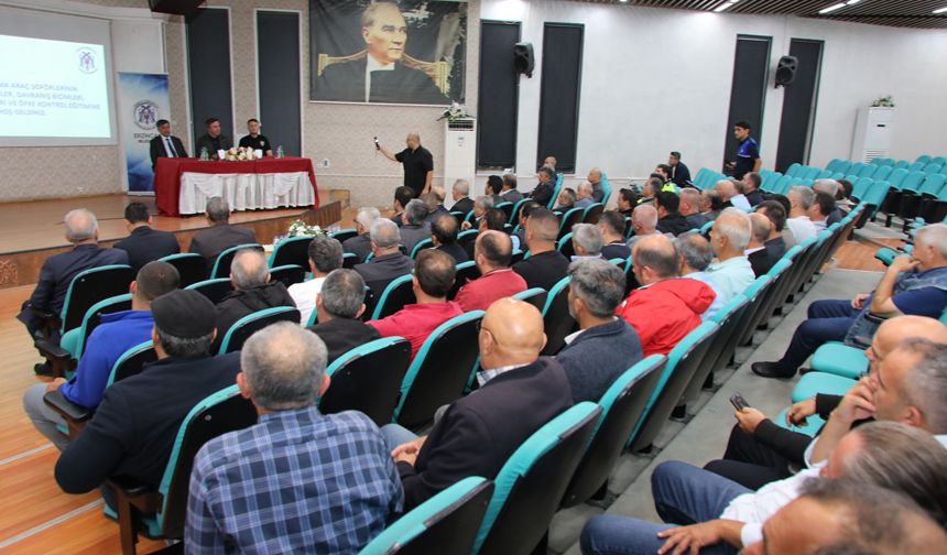 Erzincan’da Şoförlere Hizmet Kalitesi Eğitimi