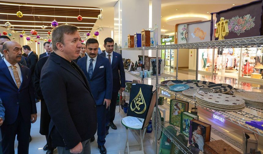 Erzincan’da Cezaevi Ürünleri Sergisi Protokolün Katılımıyla Açıldı