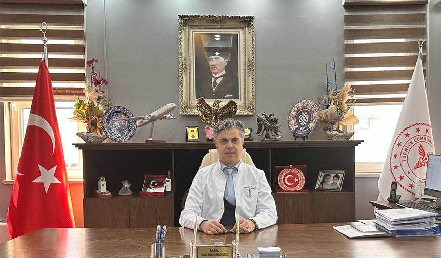 Erzincan Başhekimine Üstün Başarı Belgesi