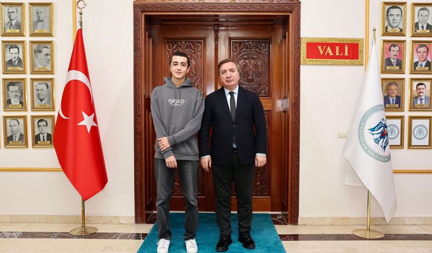 Ameliyat Sonrası Vali Aydoğdu’ya Duygusal Teşekkür Ziyareti