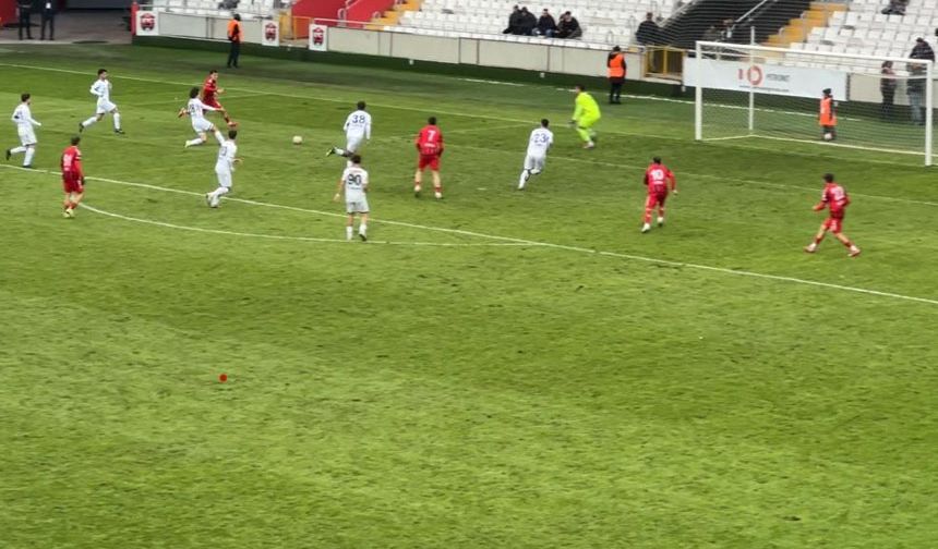 24 Erzincanspor Evinde Kaybetti: Ankaragücü’ne 2-0 Mağlup Oldu