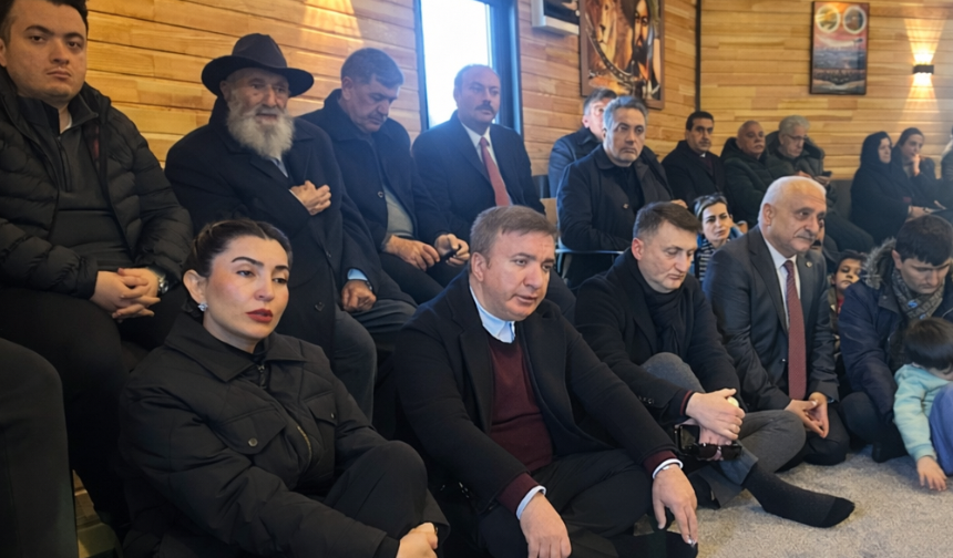 Ahmet Uğurlu Dede Zakirlik ve İrfan Ocağı Deyişlerle Açıldı