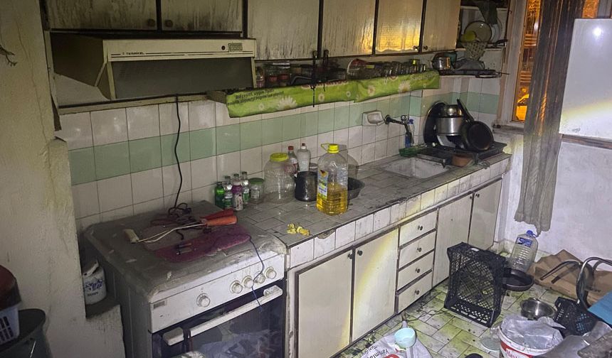 Erzincan’da Apartman Dairesinde Yangın: 3’ü Çocuk 8 Kişi Dumandan Etkilendi