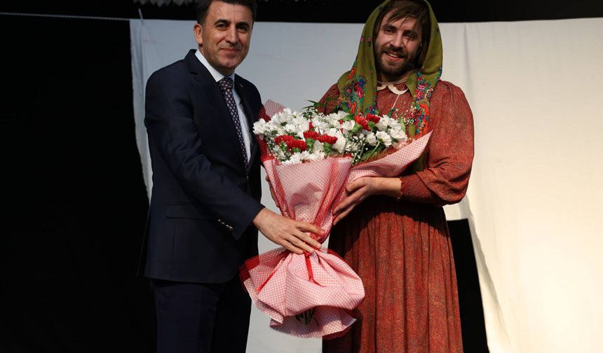 Tunceli’de “Cemile Abla” Gösterisine Yoğun İlgi