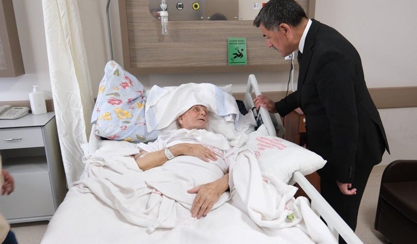 Başkan Aksun'dan Hasta Ziyareti