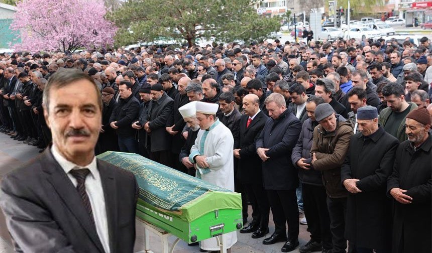 Eğitimci Mustafa Karadaş Son Yolculuğuna Uğurlandı