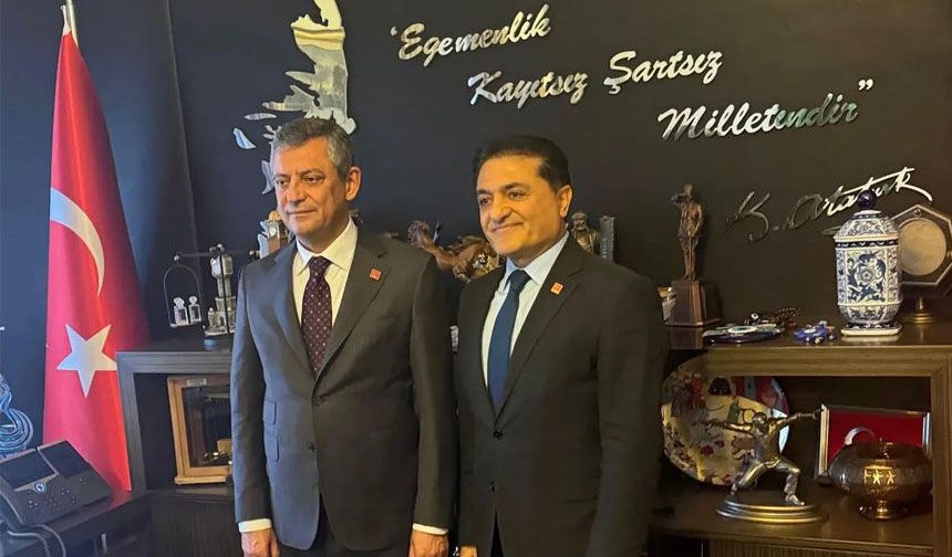 CHP’nin 81 İl Başkanından Ortak Mesaj: “Özgür Özel’in Yanındayız”