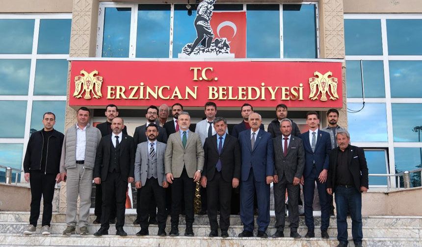 Yeniden Refah Partisi Heyeti Erzincan Belediyesi’ni Ziyaret Etti