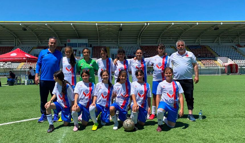 ANALİG Futbol Grup Müsabakalarında Erzincan’dan Çifte Zafer