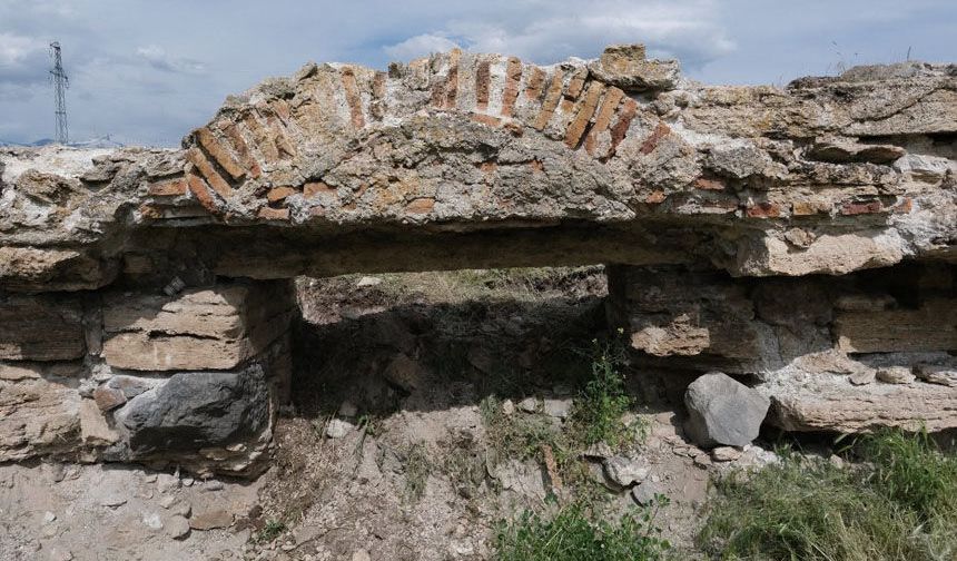 Tarihi Erzincan Arkeopark Projesi’nde İlk Kazma Vuruldu