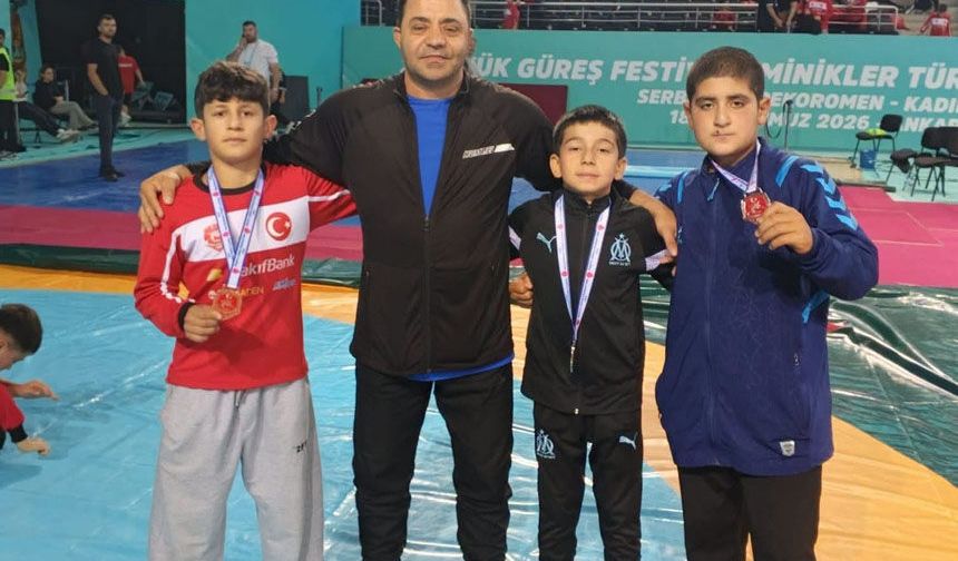Sporcularımız Güreş Şampiyonası'nda 3 Madalya Elde Etti