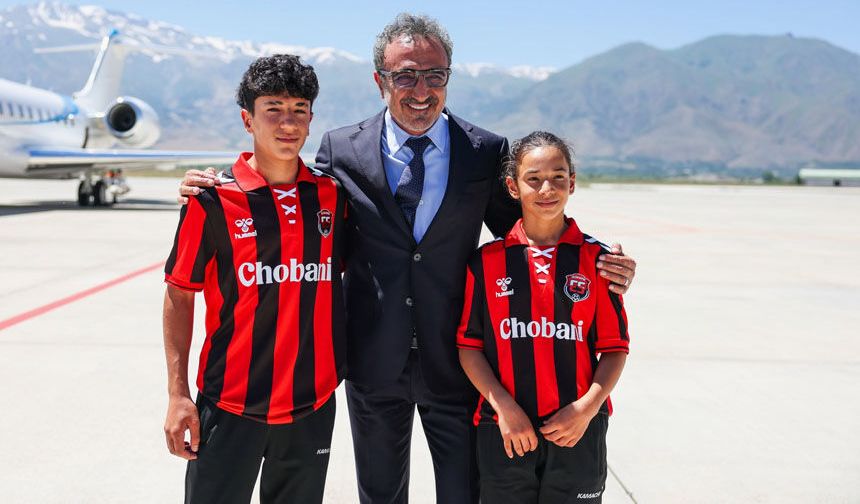 Erzincanlı İş İnsanı Hamdi Ulukaya, Dünyanın En Başarılı Göçmen Girişimcileri Arasında Yer Aldı