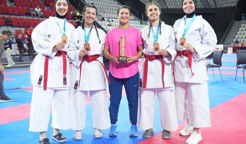 Erzincanlı Karatecilerden Türkiye Şampiyonası'nda Bronz Madalya