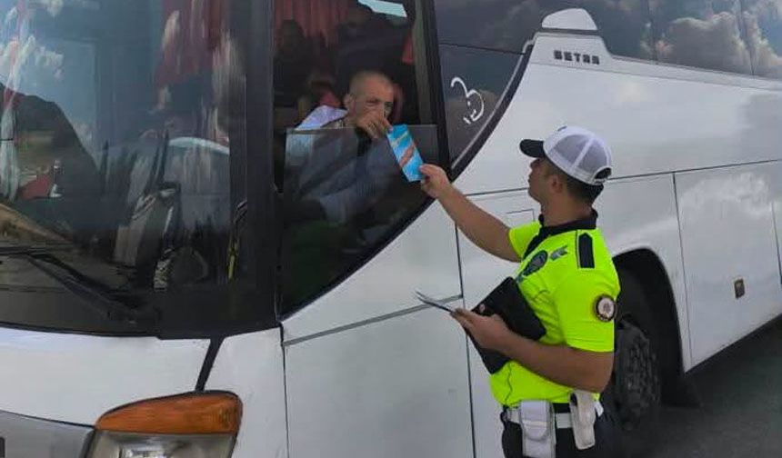 Erzincan’da 3 Bin 38 Sürücü ve Yolcu Trafik Güvenliği Konusunda Bilgilendirildi