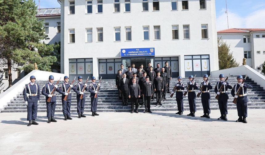 Vali Aydoğdu’dan İl Jandarma Komutanı Altundarak’a Ziyaret