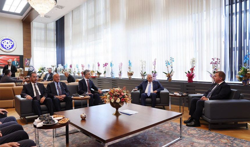 Binali Yıldırım’dan EBYÜ Rektörü Prof. Dr. Ufuk Kuyrukluyıldız’a Hayırlı Olsun Ziyareti