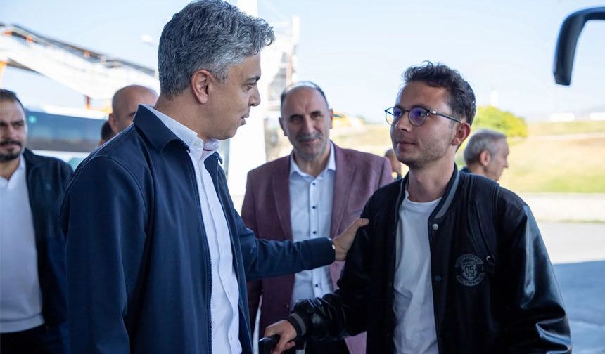 EBYÜ, Öğrencilerini Şehrin Farklı Noktalarında Karşıladı