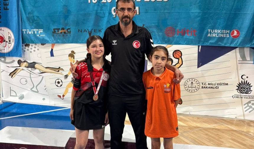 Erzincanlı Zeynep Güler Bölge İkincisi Oldu